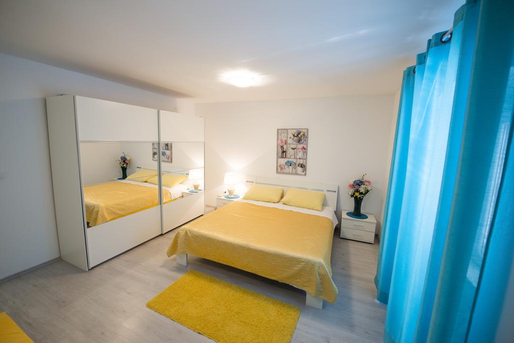 Apartment Dea Spalato Esterno foto